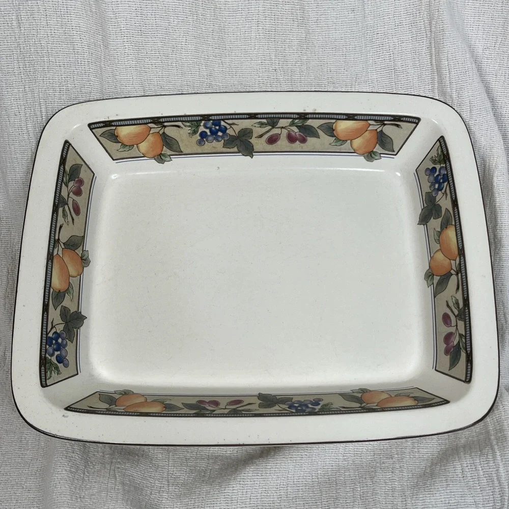 Mikasa Garden Harvest Lasagna Baker Casserole Intaglio Art French Country